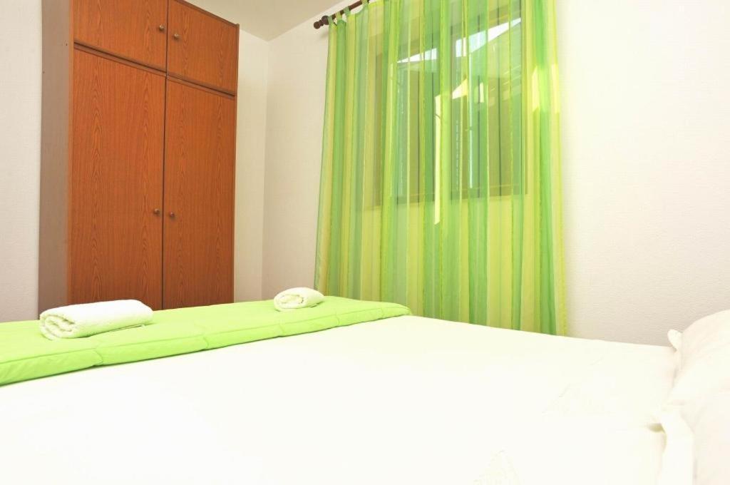 Apartments Lenka Sutivan Zimmer foto